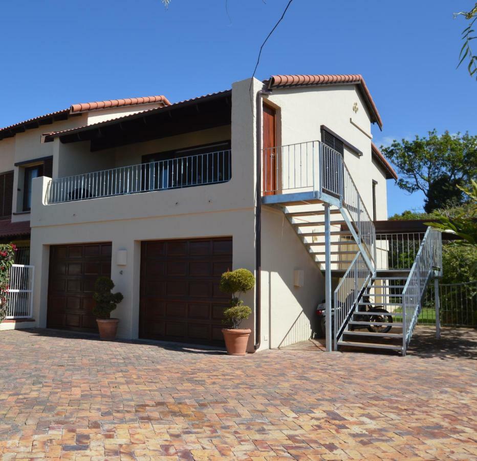 Ferienwohnung Mountain And Sea View Getaway Plettenberg Bay Exterior foto